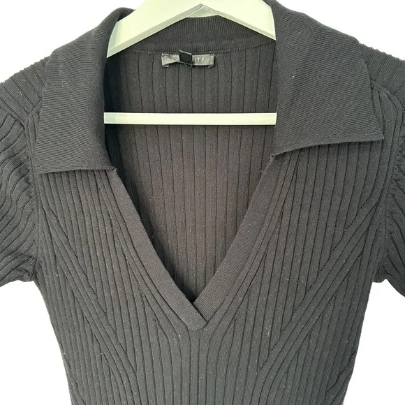 DYNAMITE BLACK RIBBED MAXI DRESS WITH V-NECK, COLLAR & SIDE SLIT | SIZE SMALL - Picture 2 of 15